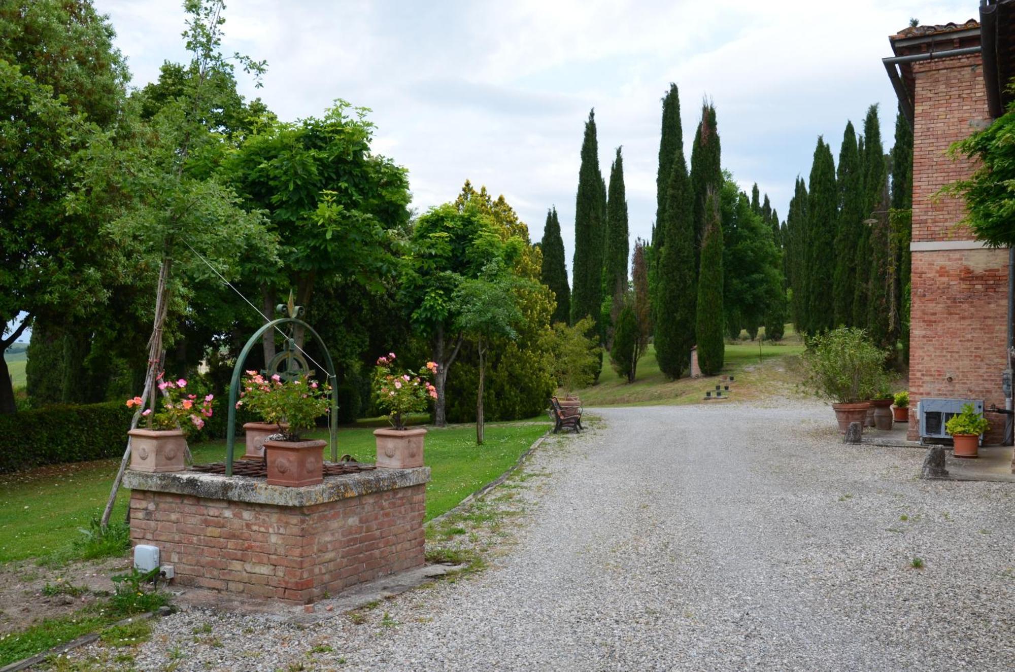 Agriturismo Sant'Alfredo Monteroni d'Arbia Luaran gambar
